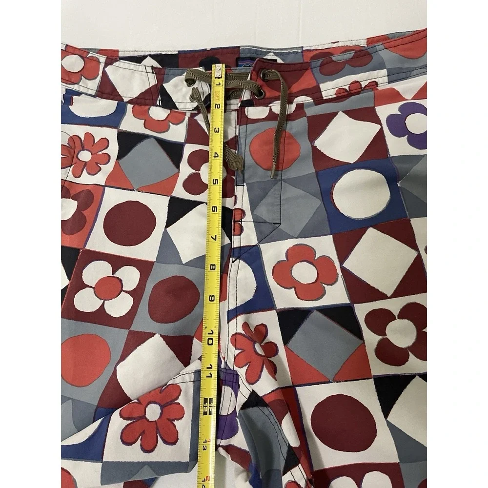 Patagonia Board Shorts Mens 34 Waist Red Floral Geometric Quick Dry